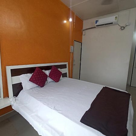 Malwade Motels Pune Ngoại thất bức ảnh